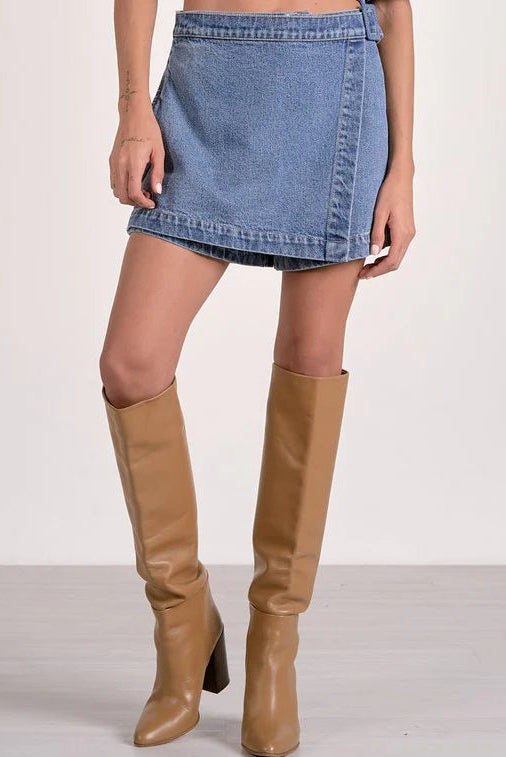 7 Skort Slanted Front