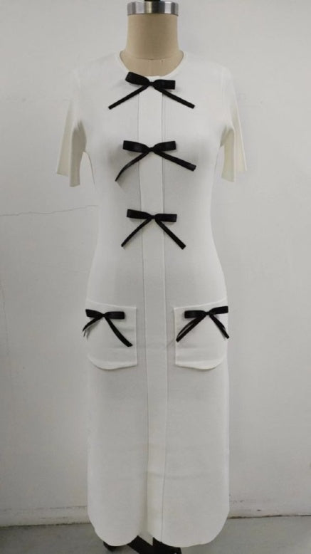 Contrast  Ribbon Sweater Dress